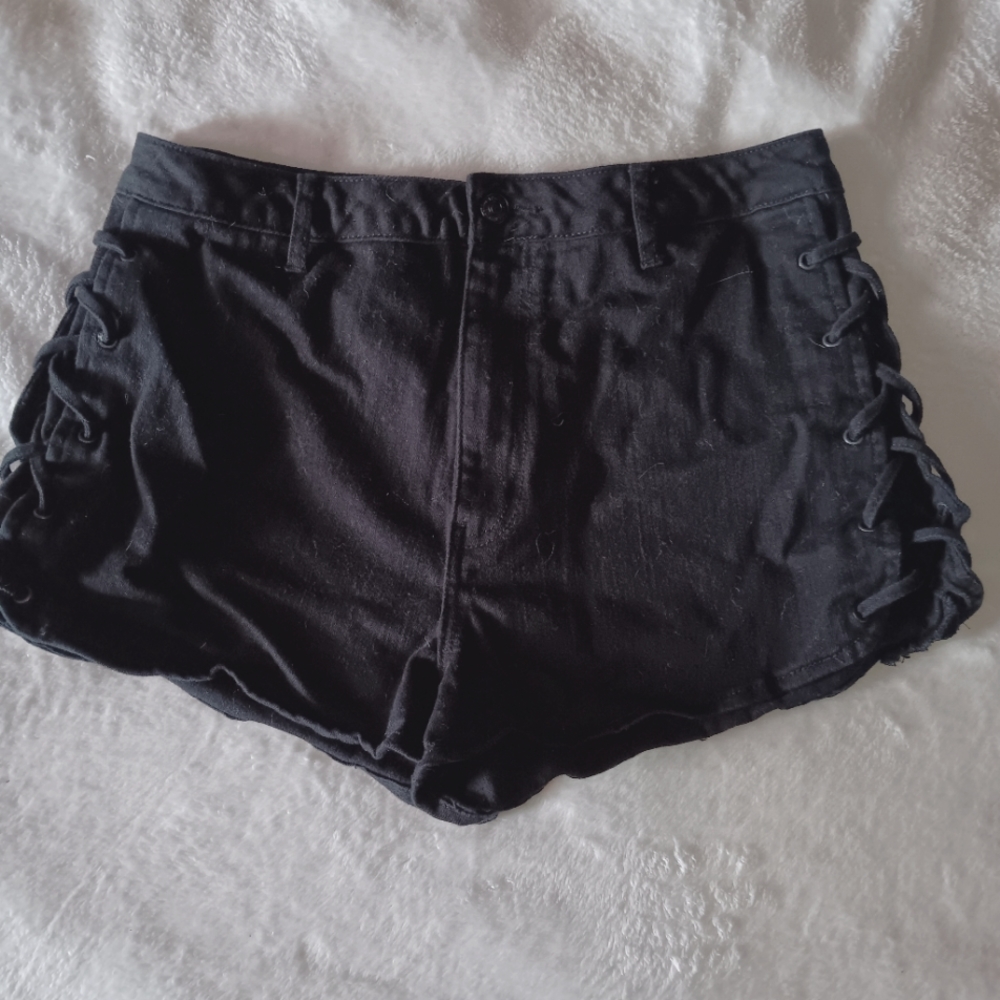Y2K Vintage Black Denim Shorts